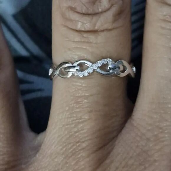 925 sterling silver infinity diamond Promise ring sz 6 main image 1